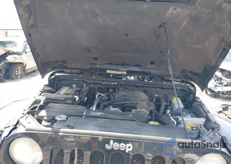 2012 Jeep Wrangler Unlimited Sahara из США, поврежденный, VIN 1C4BJWEG4CL244235